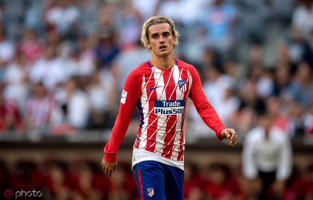 意大利杯倒计时，克里夫兰骑士集结日门线救险，细节引发关注，质疑声仍在，更衣室氛围转暖的简单介绍