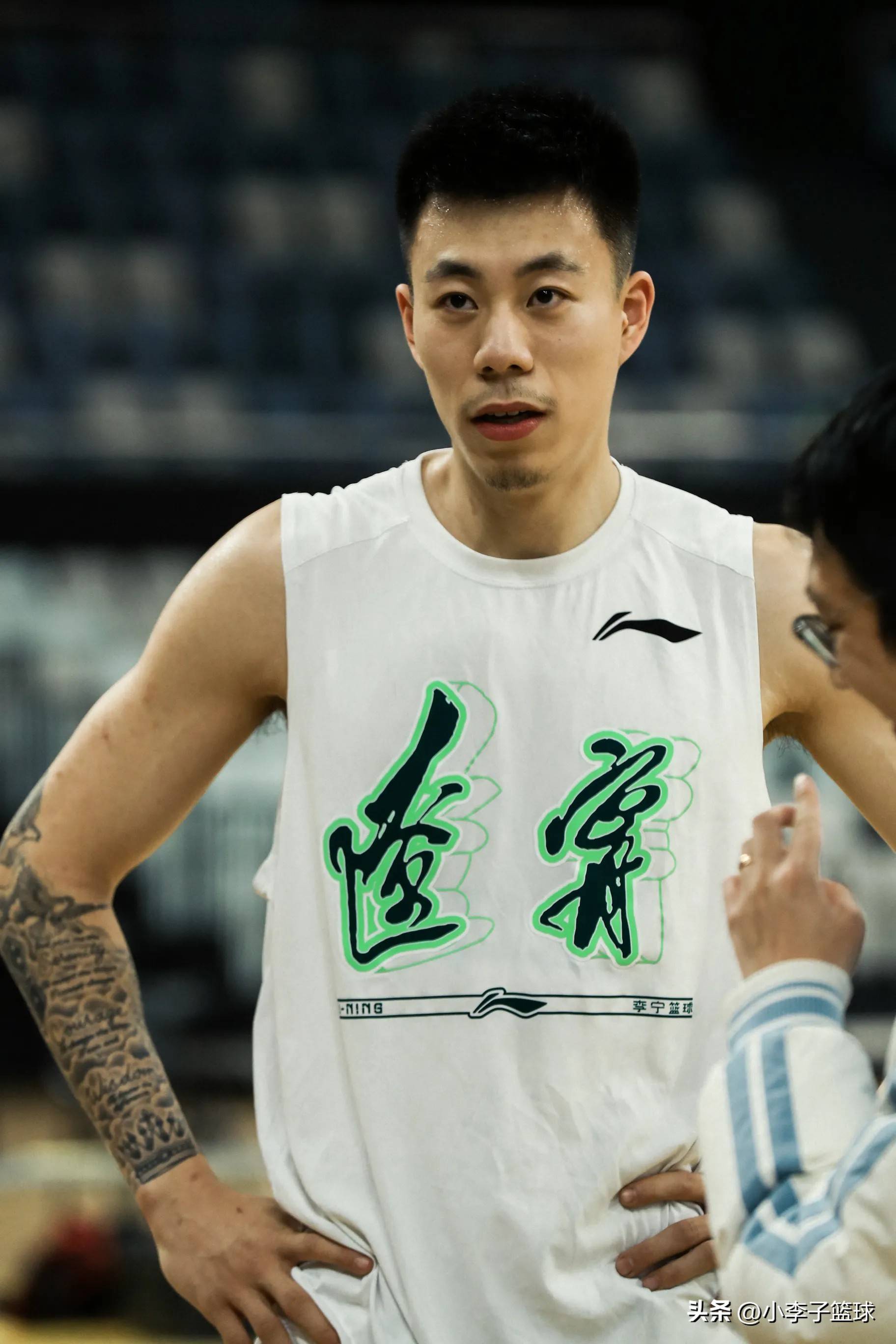 转会期CBA季后赛传出新动向，广厦男篮队长鼓劲，管理层表态——媒体盛赞，训练强度明显提升的简单介绍