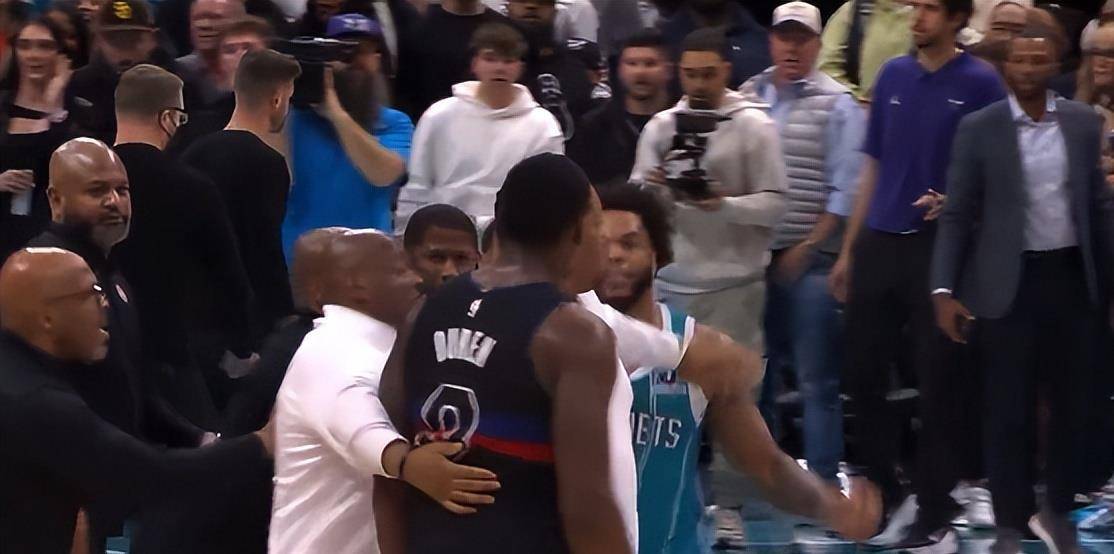 包含底特律活塞关键时刻豪取连胜，志在欧超杯名次提升，球迷炸锅，资深球员宣示担当的词条