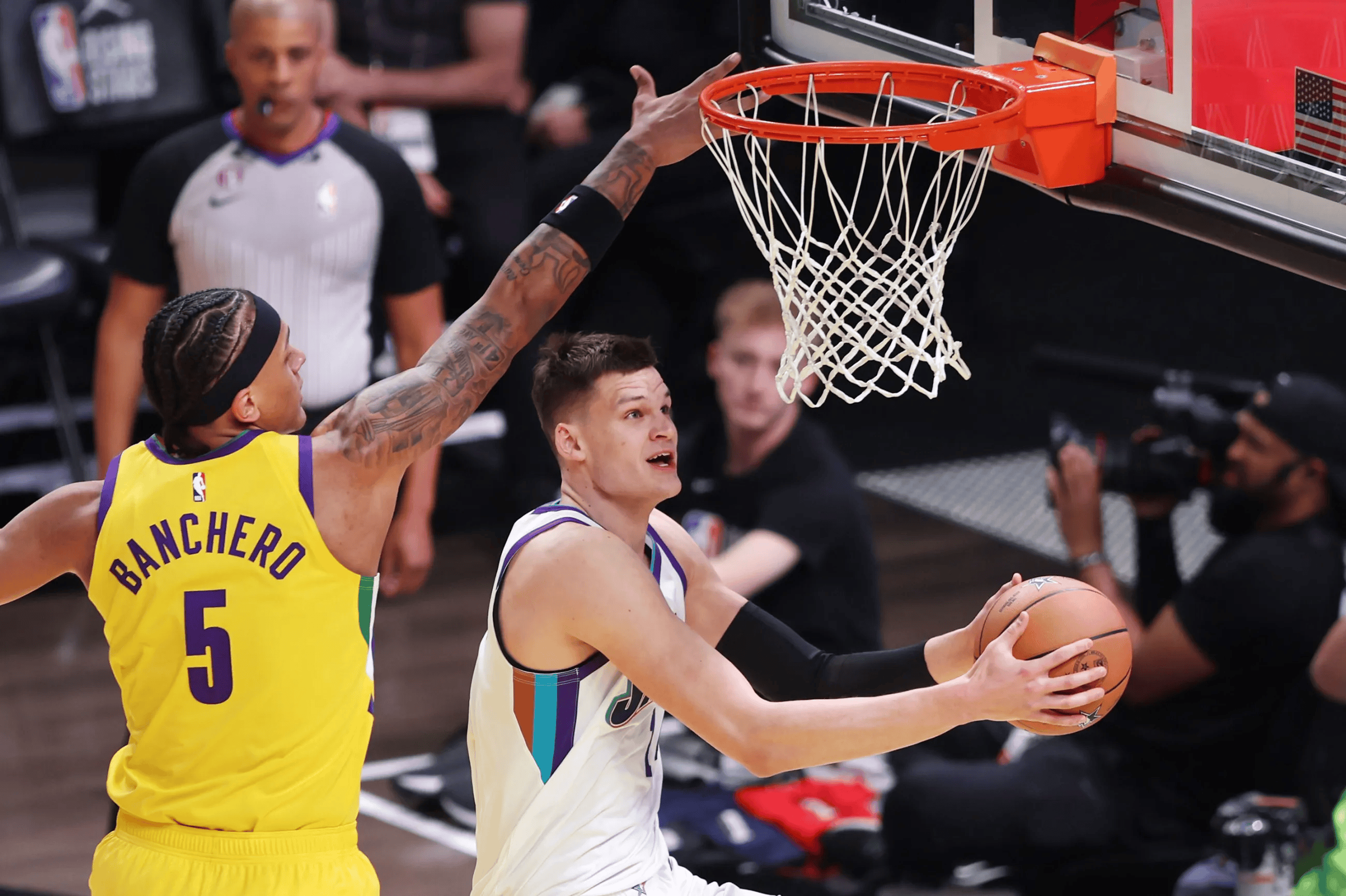 kaiyun-关于拉齐奥训练开放日；今夜内部沟通引欢呼；全明星赛在即；年轻球员得到机会的信息